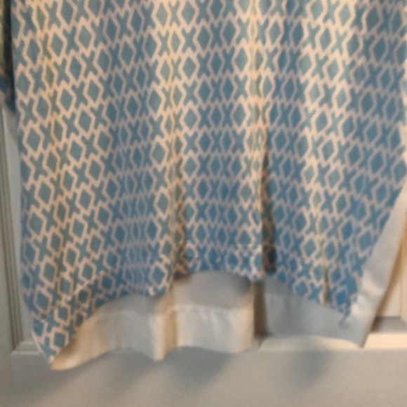 GAP hi/lo shirt - Picture 6 of 9